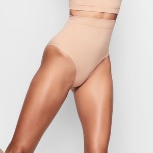 SKIMS NWOT core control underwear